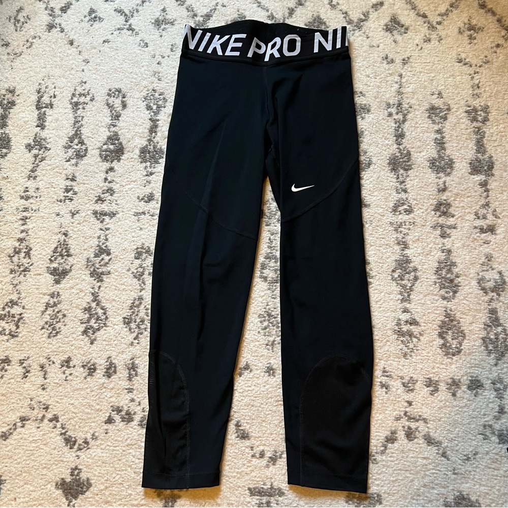 Nike Pro Cropped Mesh Panel Leggings